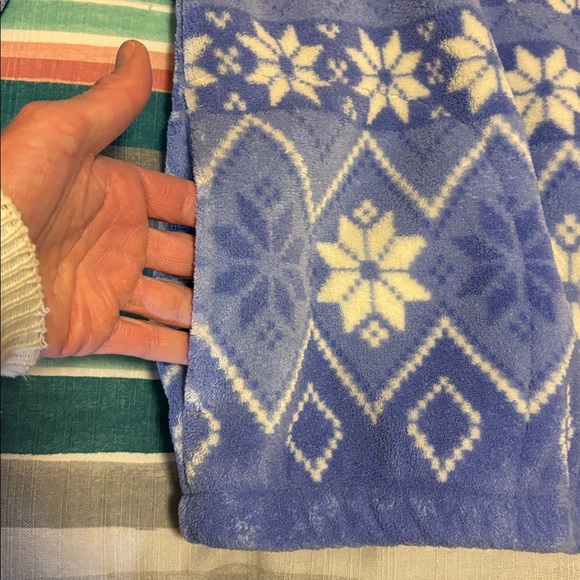 Vintage Snowflake Fleece Jacket - Picture 9 of 9